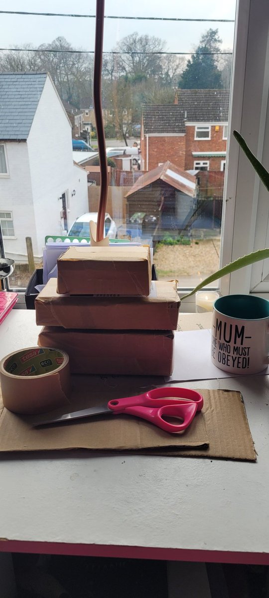 SimplyBeeEco1's tweet photo. What do we do with old #amazon boxes? Turn them into packaging for your orders of course!

#upcycled #recycled #wastefree #ecopackaging #ecobusiness https://t.co/DHsVmYTQCU
