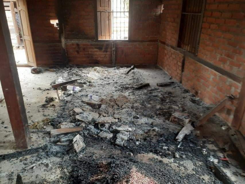 It is a war crime to target unarmed civilians. MAL and his terrorist troops torched houses and properties of the civilians in Kyun Hla Welamu village, kidnapped seven people—two of them are CDM teacher and CDM health worker—and returned two dead bodies. 

Photos: Khit Thit Media