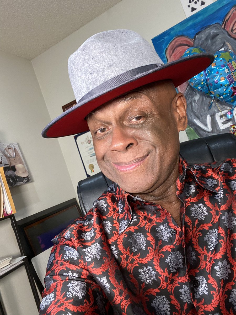 Live from my old stomping grounds Venice Beach at Clubhouse (the street) today at 1 pm. Still Crazy. Come see me. Bring Cash. Lol. 🙃