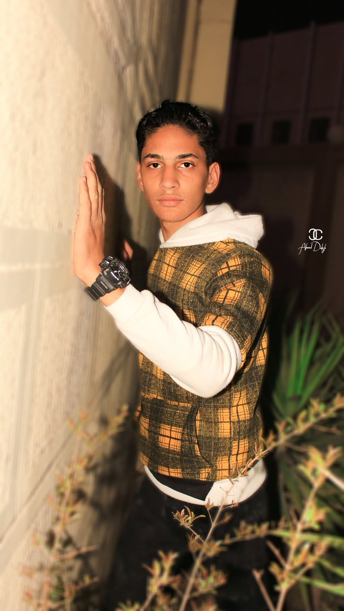 ياريت اللي يشوف المنشور ده يساعدني  نفسي شغلي الناس تشوفو وحد يقول رايو انا واللهي بتعب في الشغل ده وعامل عروض حلوه واللهي بمناسبة شهر رمضان المبارك  سيشن رمضان بأقل الأسعار  01223579621ده رقمي
