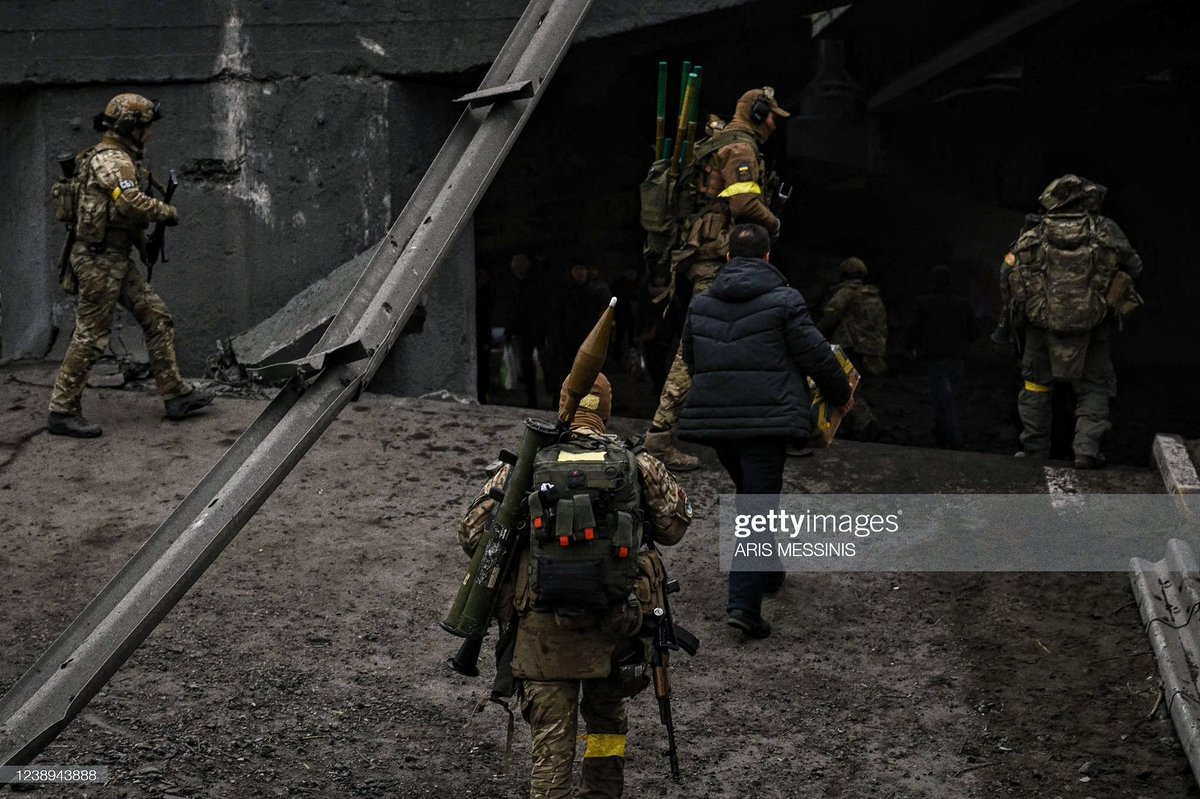 tacticalporn's tweet image. 🇺🇦SBU Alpha today in Irpin, near Kyiv.

#SOF #SpecialForces #TacticalUnit
