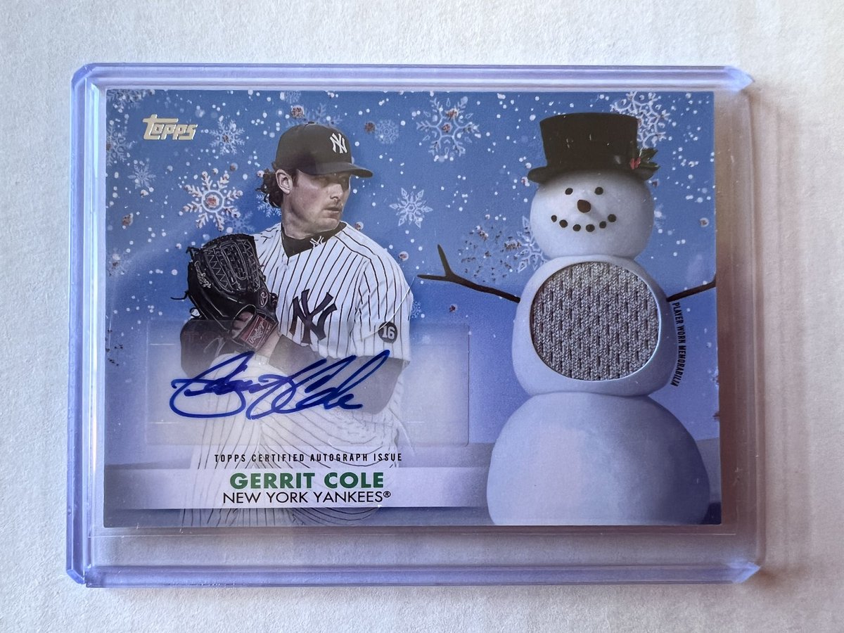 For Sale:

2021 Topps Holiday
Gerrit Cole 
“Snowman” Auto
Numbered /10

$110 shipped

@HobbyConnector 
@Hobby_Connect 
#thehobby
@Yankees https://t.co/S1ca0F7gCx
