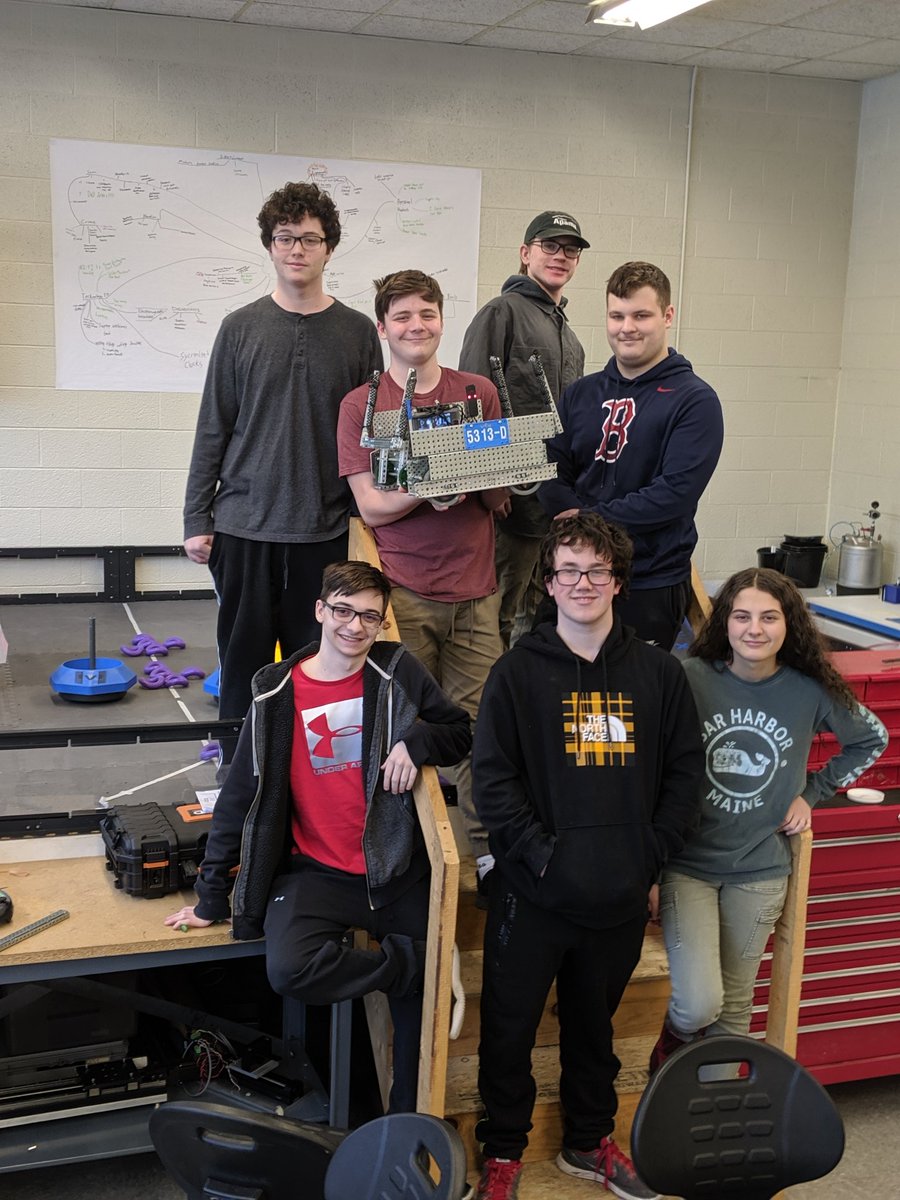 ShawTechEng's tweet photo. Good luck to our robotics team 5313D at the Southern New England Championship! Live stream the competition here: https://t.co/xcyhBKlyxi
@shawtech_hs https://t.co/2oi2nGfU3D