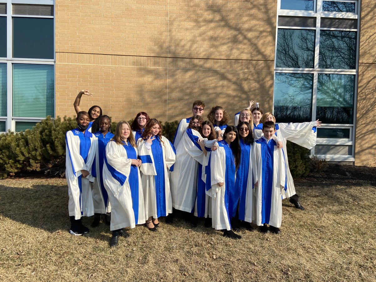 Ms. Hoefer tweet media