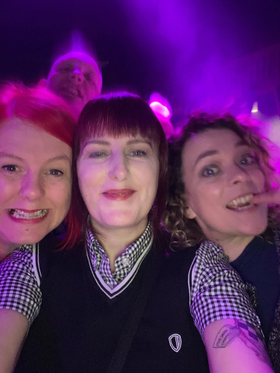 Soozinm's tweet photo. What a great night seeing the lovely Rhoda Dakar last night 😍 @MichyHell @Caroline101 #greatmates #greattimes #shitselfies #hangover https://t.co/kLuh7Iffmu