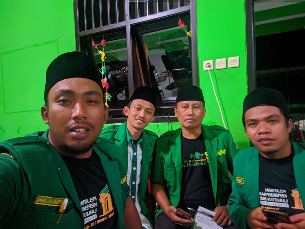 Mohamma71485712's tweet photo. PKL Ansor Kediri 💚

@pwansorjatim
#PKLAnsorKediri https://t.co/7qvILNGDdG