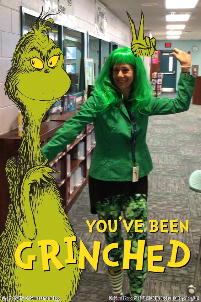 Riversidereads's tweet photo. Wacky Wednesday and Green Grinch Day! #HCSLibraryMedia #RESCHIEFSREAD https://t.co/zj7Vszi8JT