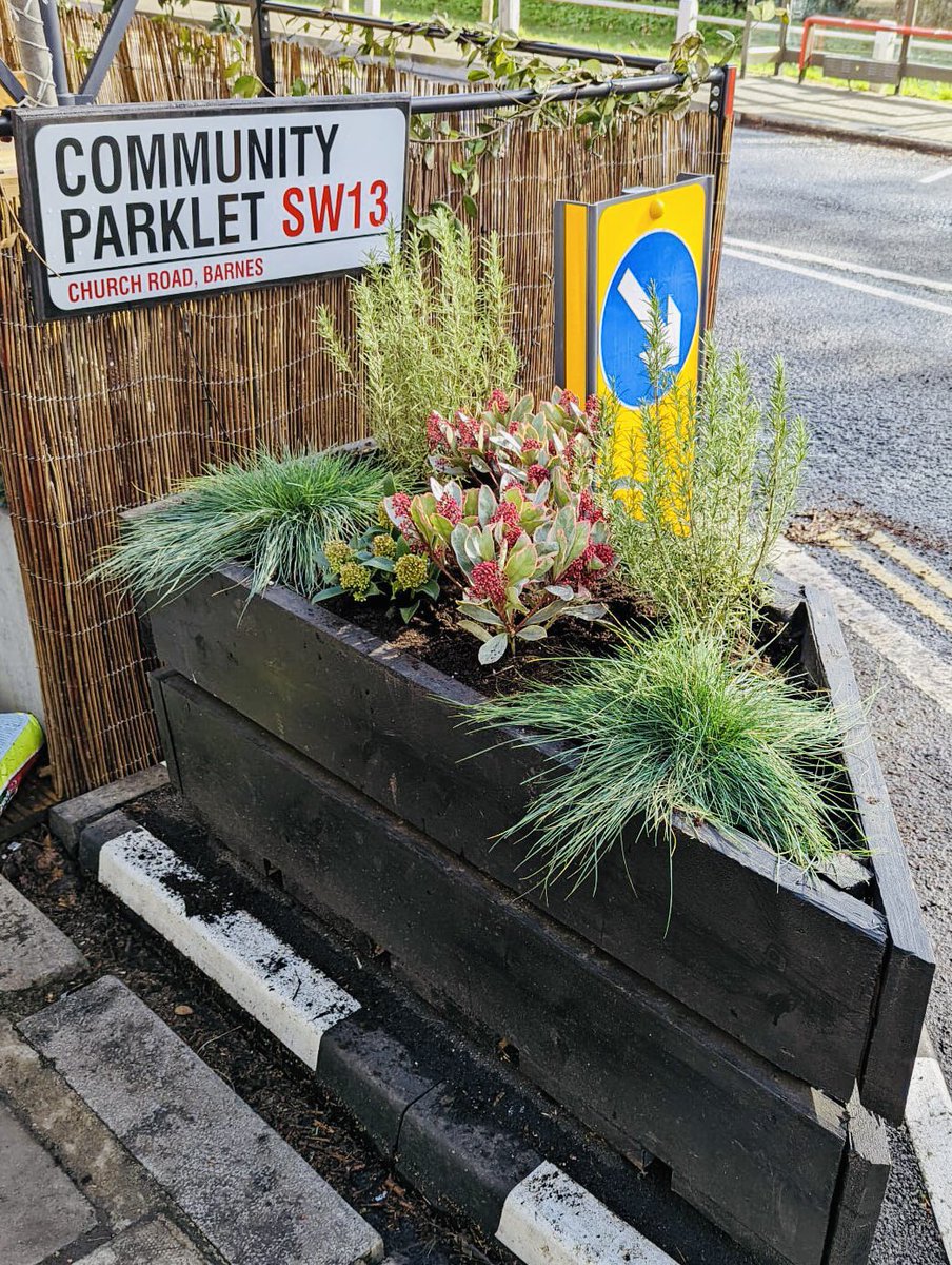 Whoop whoop!! The Barnes Community Parklet is set to stay and so we are turning our attention to a spring refresh. We have planted the trough and plan further improvements of this well-used community hub in the coming weeks. #barnes #communityhubs