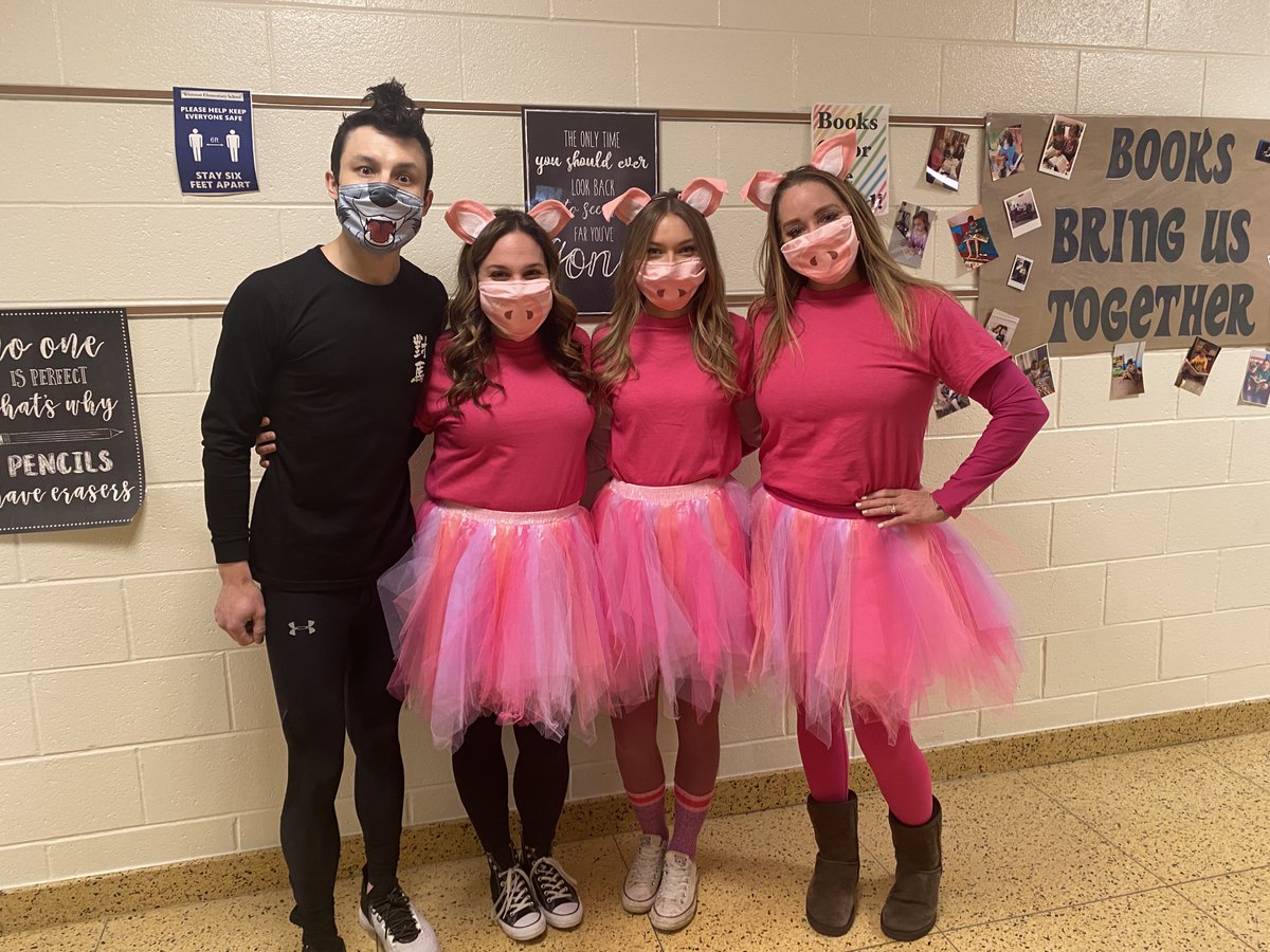 WhittyLibrarian's tweet photo. Whitman celebrates Read Across America! @HerrAndersonWT @MsStumpfsStudio @musicWHITdunn @MrYueTeach @SuperintendWTPS https://t.co/nWTWM3ameN