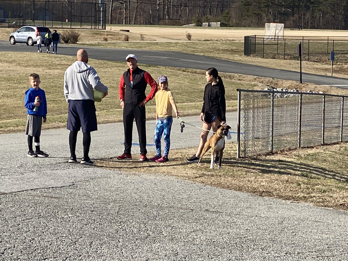 jpcooper1213's tweet photo. Awesome start to the @MillisRoadGCS @KidsRunGOFAR Spring Season this morning. Loved having so many staff and families join us! #OnwardAsOne @GCSchoolsNC https://t.co/KY3fVxPB99
