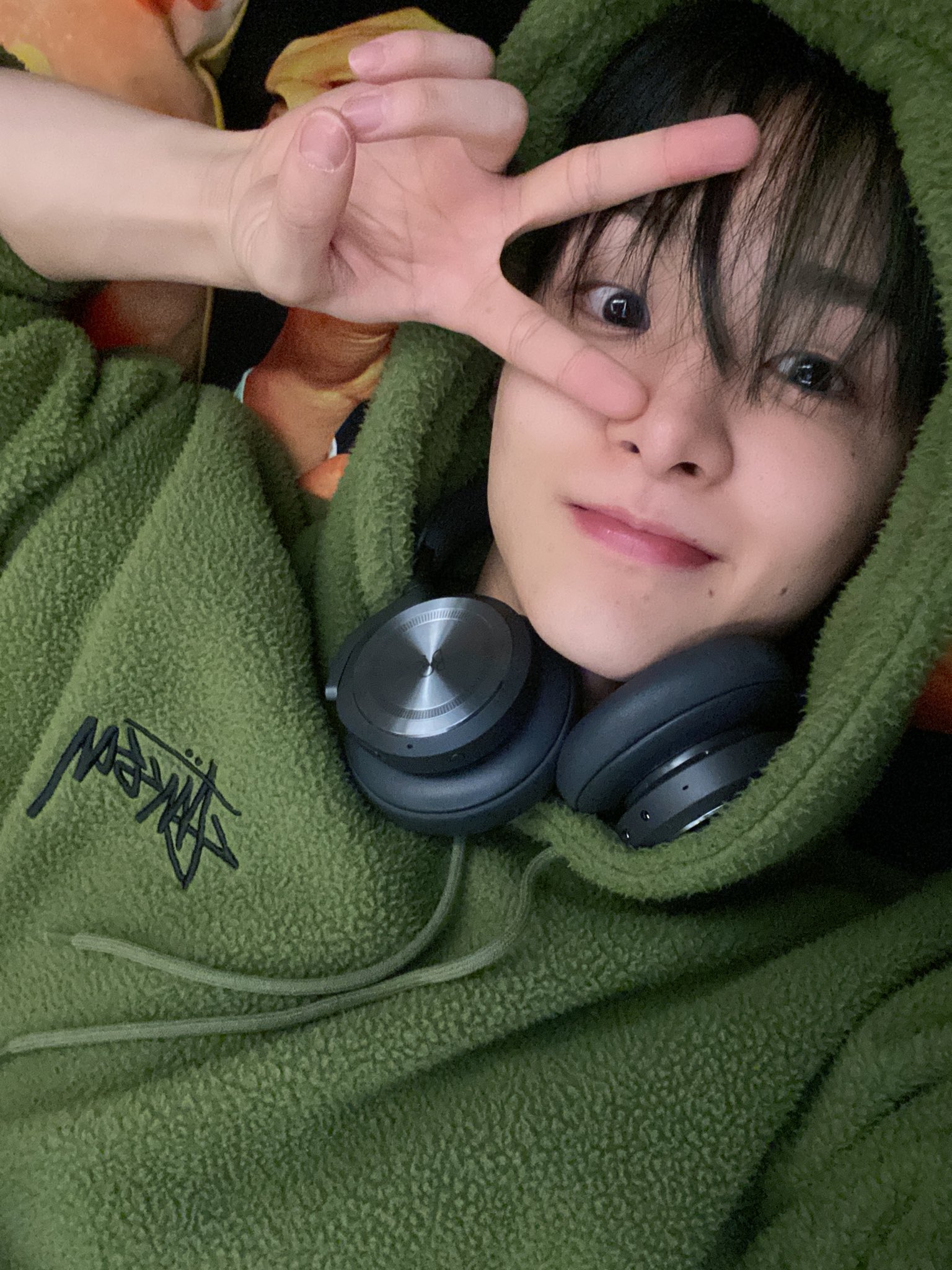 FNGPUy-agAMXbw2?format=jpg&name=large