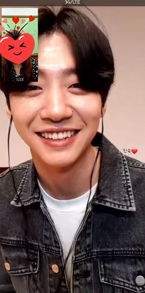 sweetjs6120's tweet photo. #방용국 #영통팬싸 @BAP_Bangyongguk 행복하다~☺❤ https://t.co/Jm0HsI8IVP