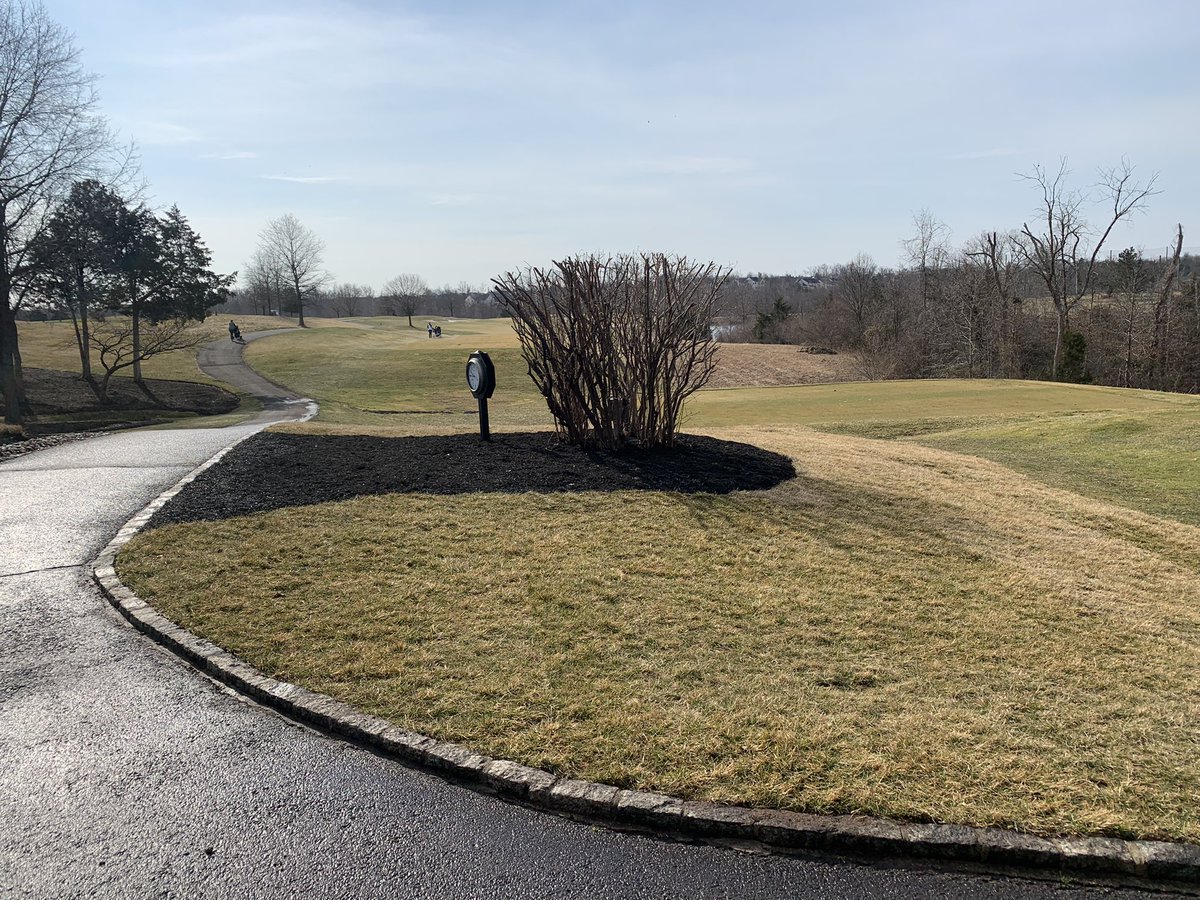 PCagronomy's tweet image. Crew getting ready for spring!!! #teamworkmakesthedreamwork #details