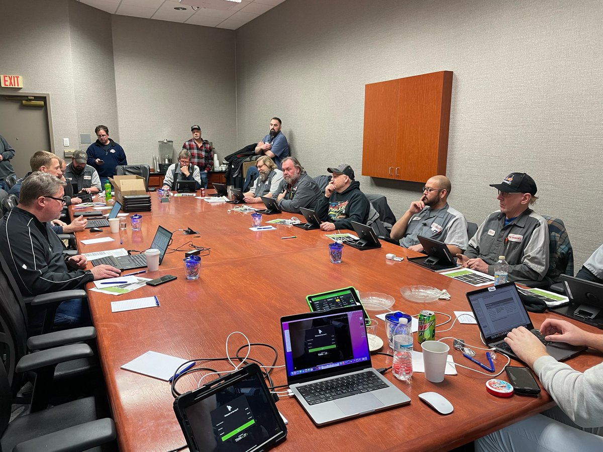 tinnacity_wit's tweet photo. You can count on F-M Forklift and Lift Pro Equipment! Leading suppliers of new and used forklifts with locations throughout North/South Dakota, Minnesota, Nebraska, Iowa, and Wyoming. In just four days, they were trained and live with Service IT. #Mobile #service #paperless https://t.co/92srSp9Bo9