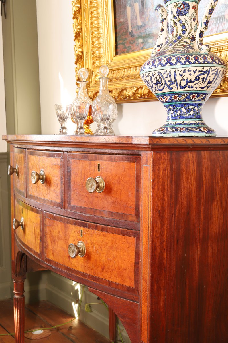 StilesHouse's tweet photo. Mahogany and Bird's Eye Maple server circa 1810 #boston #americana #sheraton #federal #massachusetts https://t.co/sSc0BrLzHf