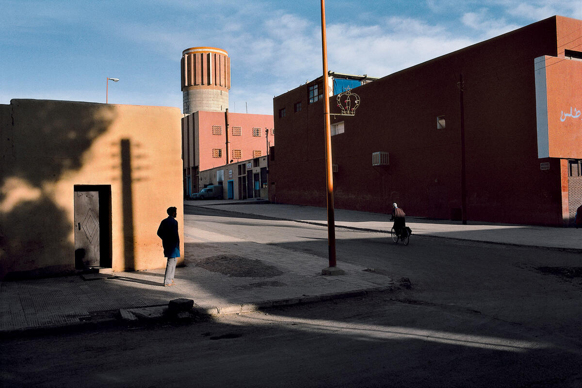 During his many trips to Morocco, Harry Gruyaert developed a highly personal photographic language, revealing the essence of the colors, landscapes and people he saw and met. 

Start collecting fine prints: bit.ly/3IYbdvv

© Harry Gruyaert / Magnum Photos