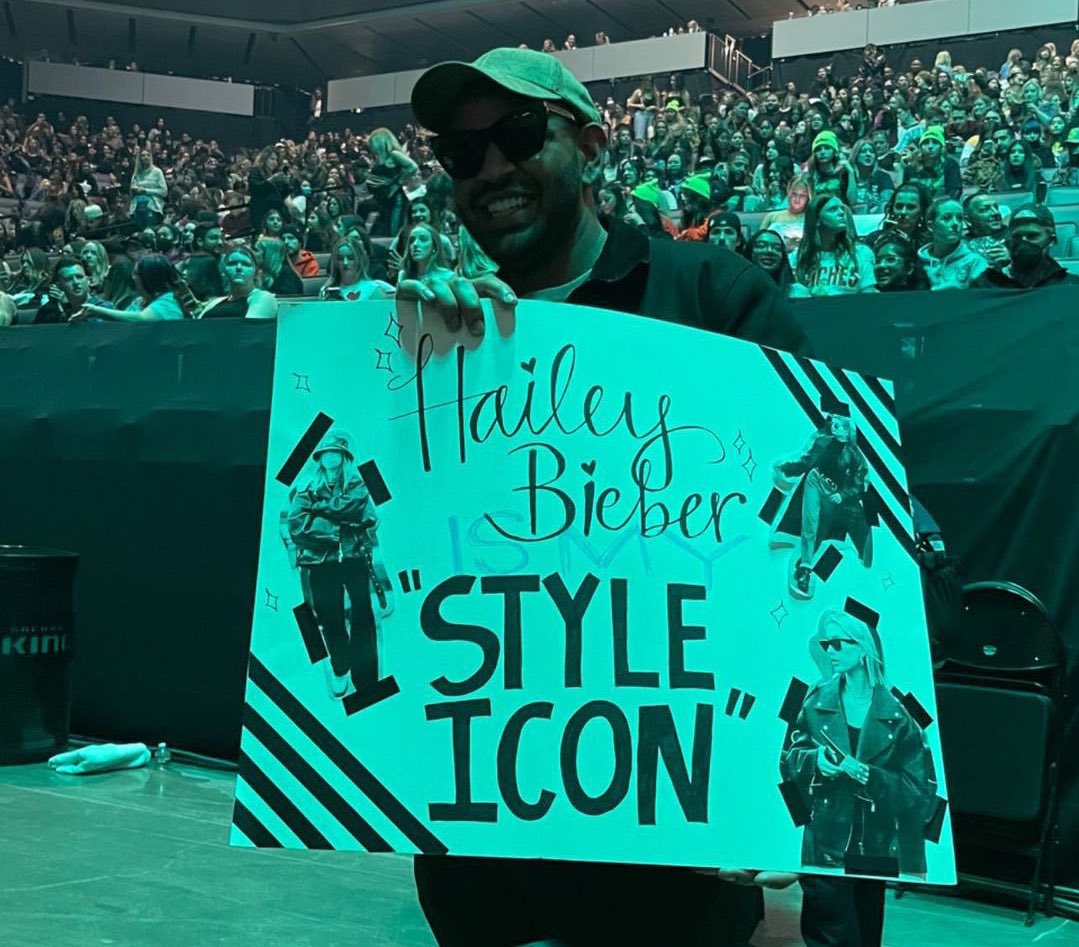 JAILEYSWRLD's tweet photo. is this a Justin Bieber or a Hailey Bieber event? 😭 https://t.co/MI8VUD0jiU
