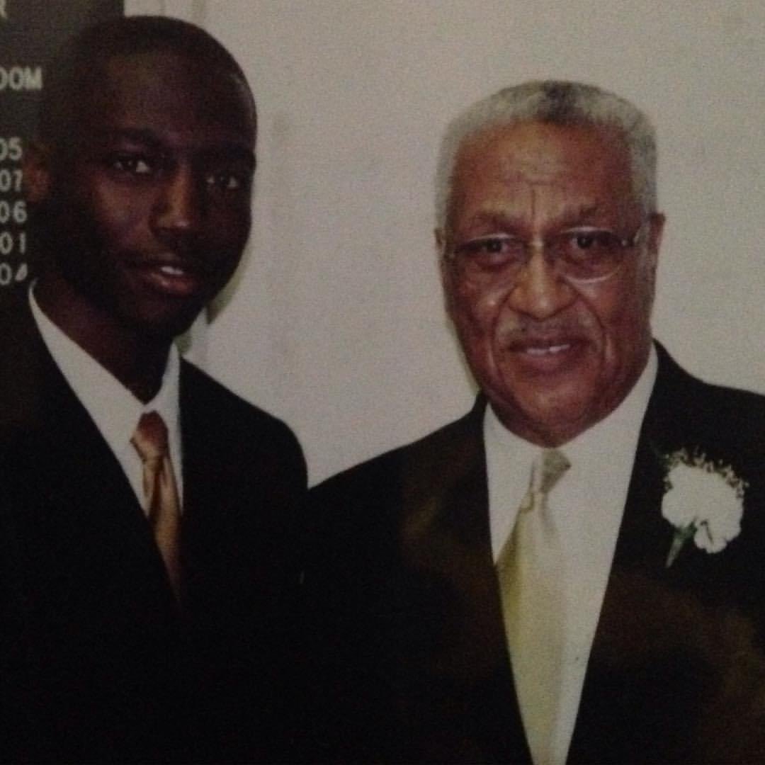 CCThinkinWrite's tweet photo. If you heard the radio program last night you know I talked about coupons. Well…this evening I’m gonna share a related story I learned from Elder Brooks. Tune in tonight at sundown CST on https://t.co/MgVpSaQAab #Sunset2Sunset #IamOUradio #HappySabbath https://t.co/9Rucda9LYe