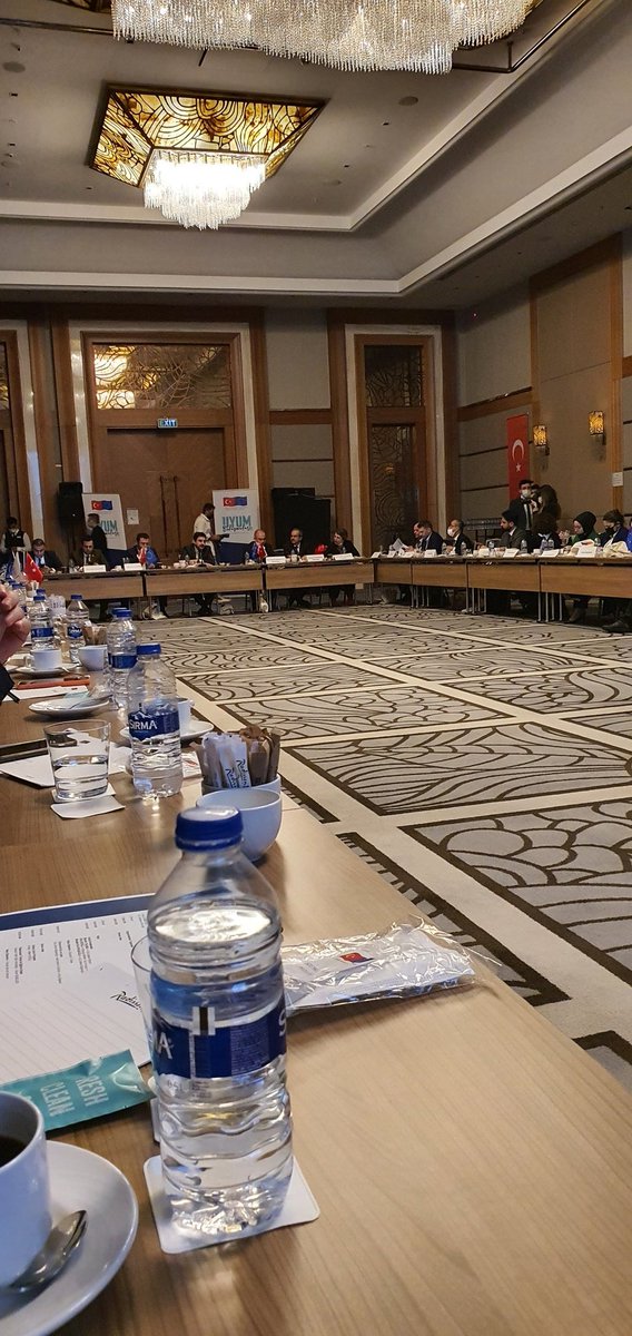 SuriyeDer's tweet photo. İstanbul İl Göç İdaresi düzenlemiş oldu Radisson Blu Otel'de"Uyum Buluşmaları" Programında Suriyeli STK'lar ile Devlet kurumları temsilcileri buluşturulmuştur. Bu sayasında sorunlar dile getirilmiştir.
Bu Programı düzenleyen İl Göç ve @Gocidaresi
Teşekkür ediyoruz . https://t.co/tRGYp5ZRq7