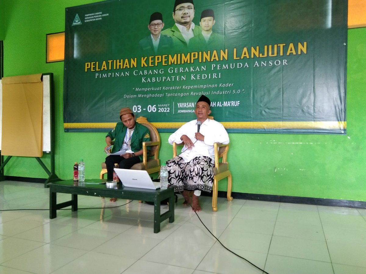 Masjoe_AA's tweet photo. Ansor nderek yai..
Ansor satu komando..

#PKLANSORKEDIRI https://t.co/CL22DVcD17