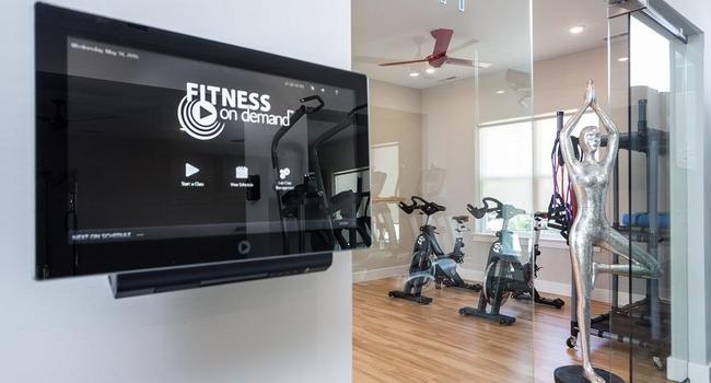 VanguardHeights's tweet photo. Our fully loaded fitness center is ready and waiting to help you crush those fitness goals! With 24-hour access, tons of equipment, and a Fitness on Demand Center, it has everything you need just steps away from your own front door!

#vanguardheights #fitness #iworkout... https://t.co/pXri5OLPx5