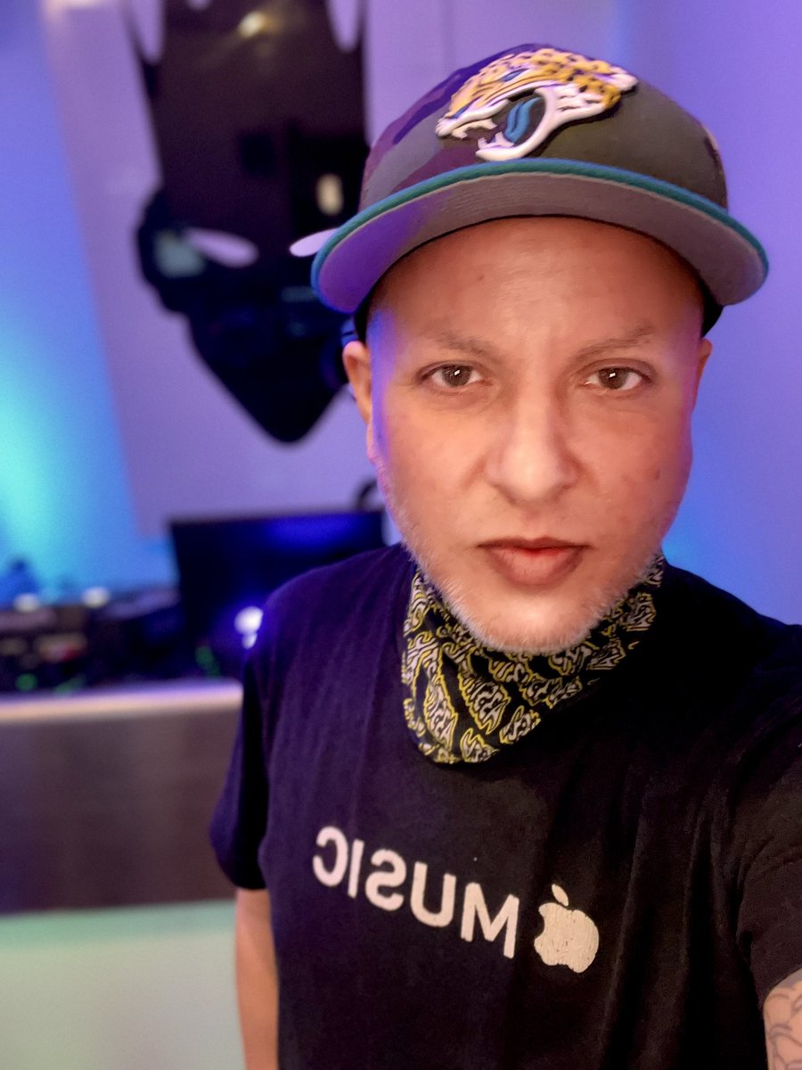 Covered K-I’s show on KOOL this morning. Big up everyone locked on 🙌🏽🔥