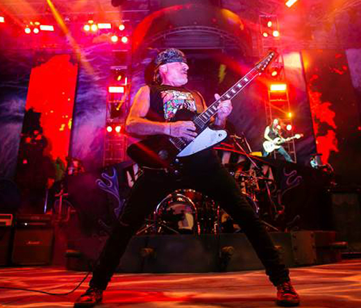 RadioVida19's tweet photo. @larenga comenzó su gira ante 60 mil personas en Córdoba https://t.co/5qkBCJrou0
