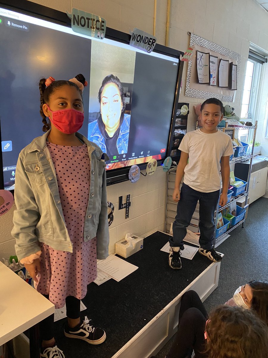 mrscdennison's tweet photo. Connecting with all families no matter the distance ❤️ Technology can be magical 💫 #mysteryreaders https://t.co/25YFMPj0jh