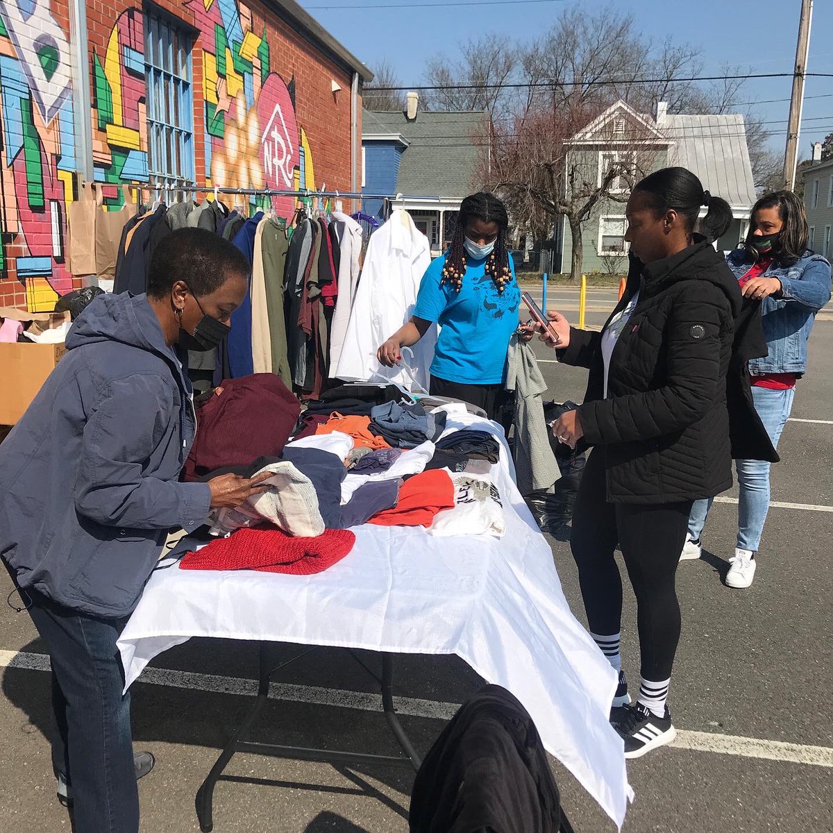 nrcfulton's tweet photo. We are out here with Clothed by Love Mentoring at our building to give away free clothes, shoes, and other items to any community members that may need them. Please come on out and spread the word! 

#nrcfulton #clothedbylovementoring #freeclothes https://t.co/KNowKE826I