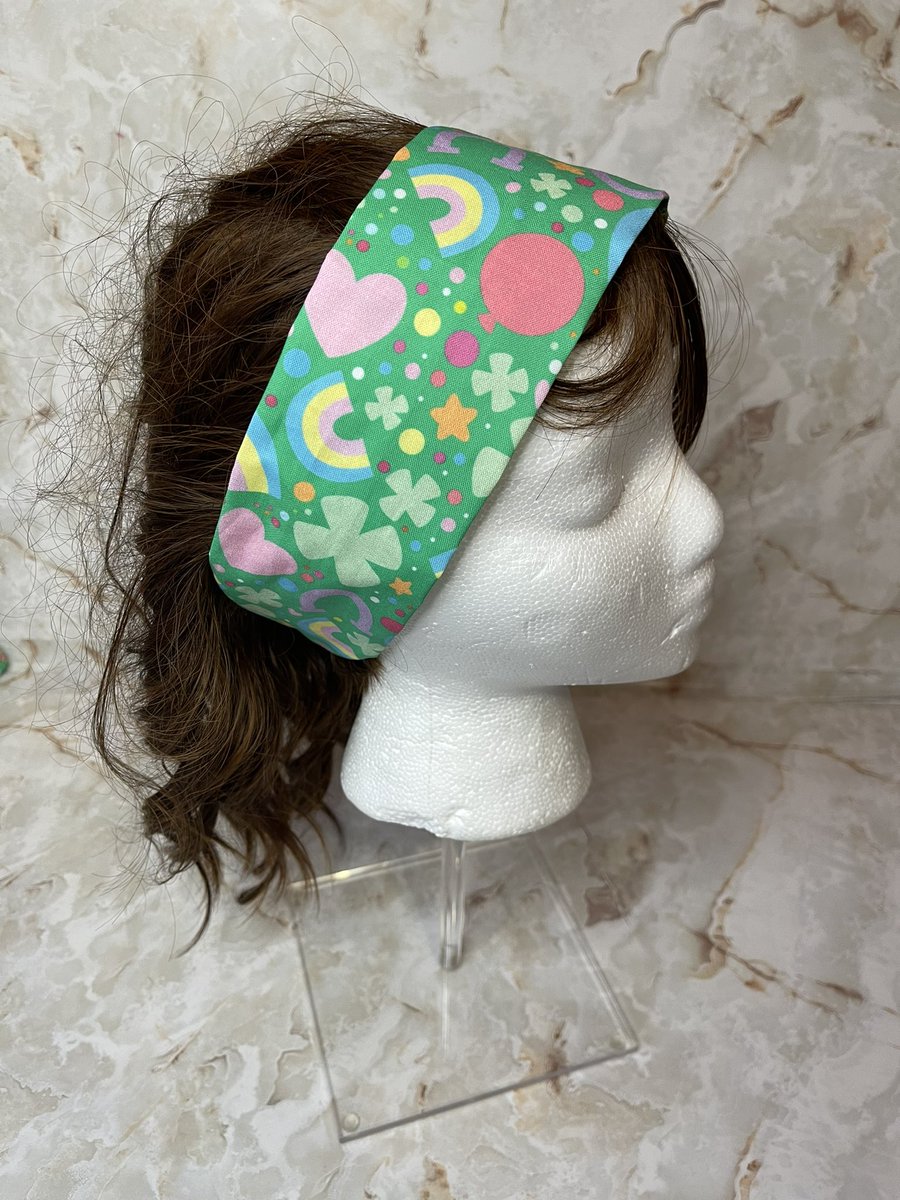 Sunshinestudioo's tweet photo. Lucky charms hair accessories and pet bandanas available in my shop🍀🌈 https://t.co/4i1Ox3IeGL
