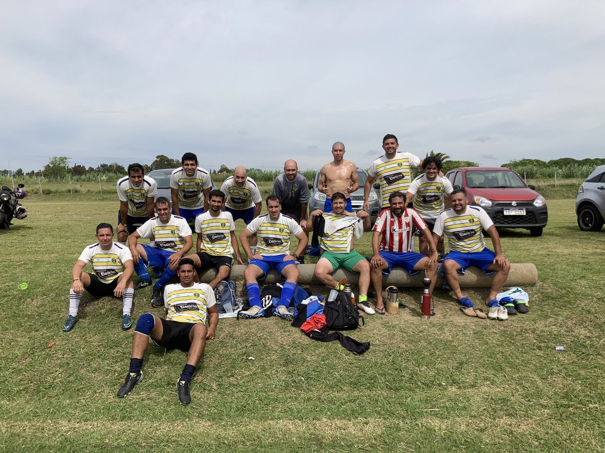 Seguimos aprontando el 2022.
#VamoLa10
<a href="/LUD_Oficial/">Liga Universitaria de Deportes</a>