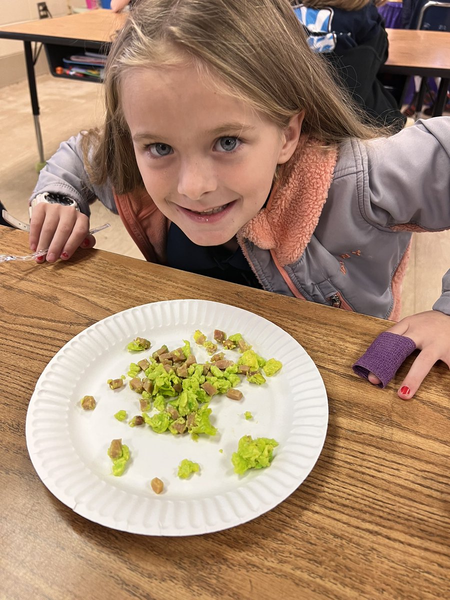 We had a great two days of reading and learning! Butter making, cooking in the classroom, character parade, crafts, and more 🍎 #ReadAcrossAmerica2022 <a href="/SemmesElem/">Semmes Elementary</a> <a href="/jenniferfetner/">Jennifer Fetner</a>