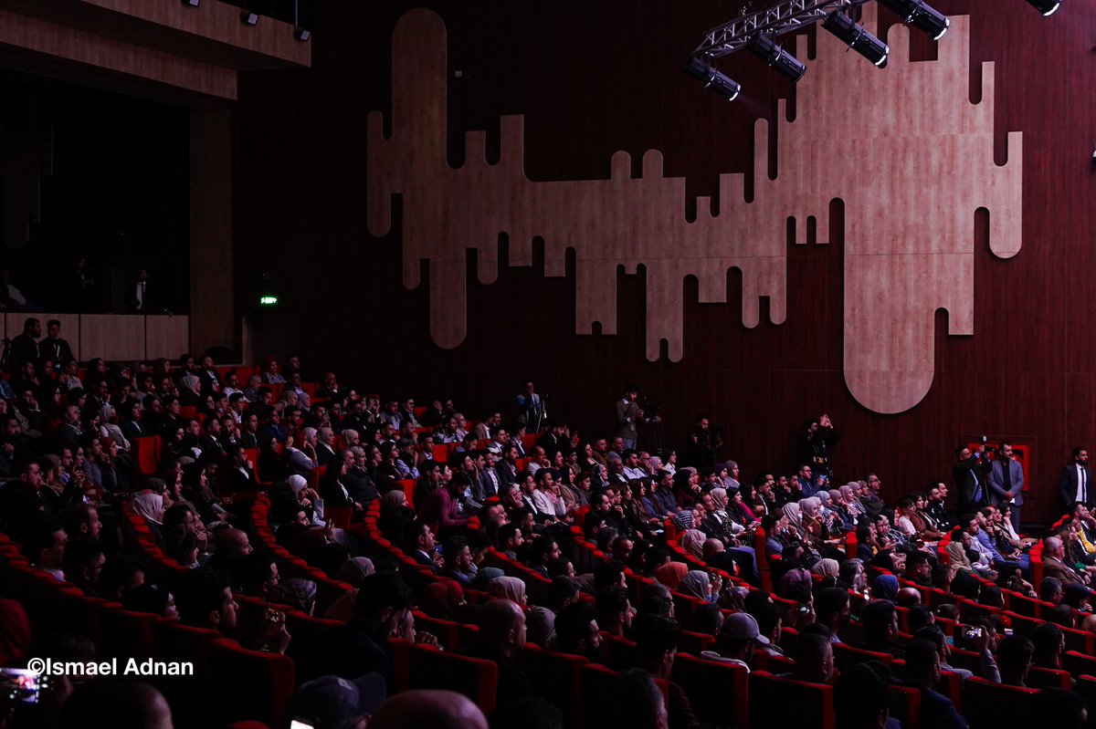 Ismaeladnan99's tweet photo. Members of Watar orchestra play a music at #Mosul University Theater of which was newly-rehabilitated, after it was burned by #ISIS, on February 25, 2022.
Photo by Ismael Adnan
#iraq #irak #orchestra #music #unviversity #theater #war #life #journalim #photojournalism #photography https://t.co/ApayzOOu6B