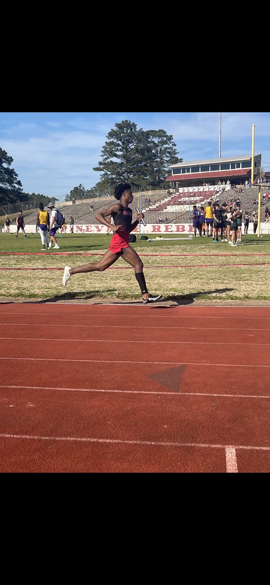 Ran a 4:44 in my mile yesterday I’m so blessed to run that for my first outdoor meet got more coming tho just keep watching🤝 <a href="/RaginCajunsTRK/">Louisiana Ragin’ Cajuns® Track and Field</a> <a href="/gsutigers_tfxc/">Grambling State University Track&Field and CC</a> <a href="/TCUTrackField/">TCU Track & Field</a>
