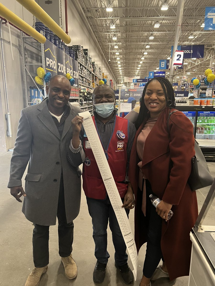 ShannonPRO1583's tweet photo. Wow !! π€© what a great sale by PSS @NanaK40749055 on this fine Saturday morning! 22K+ congratulations to these great people on their new deck order! #LowesSaturday #lowesPRO #lowesforpro #lowes1583 https://t.co/hT8qP1xCiN