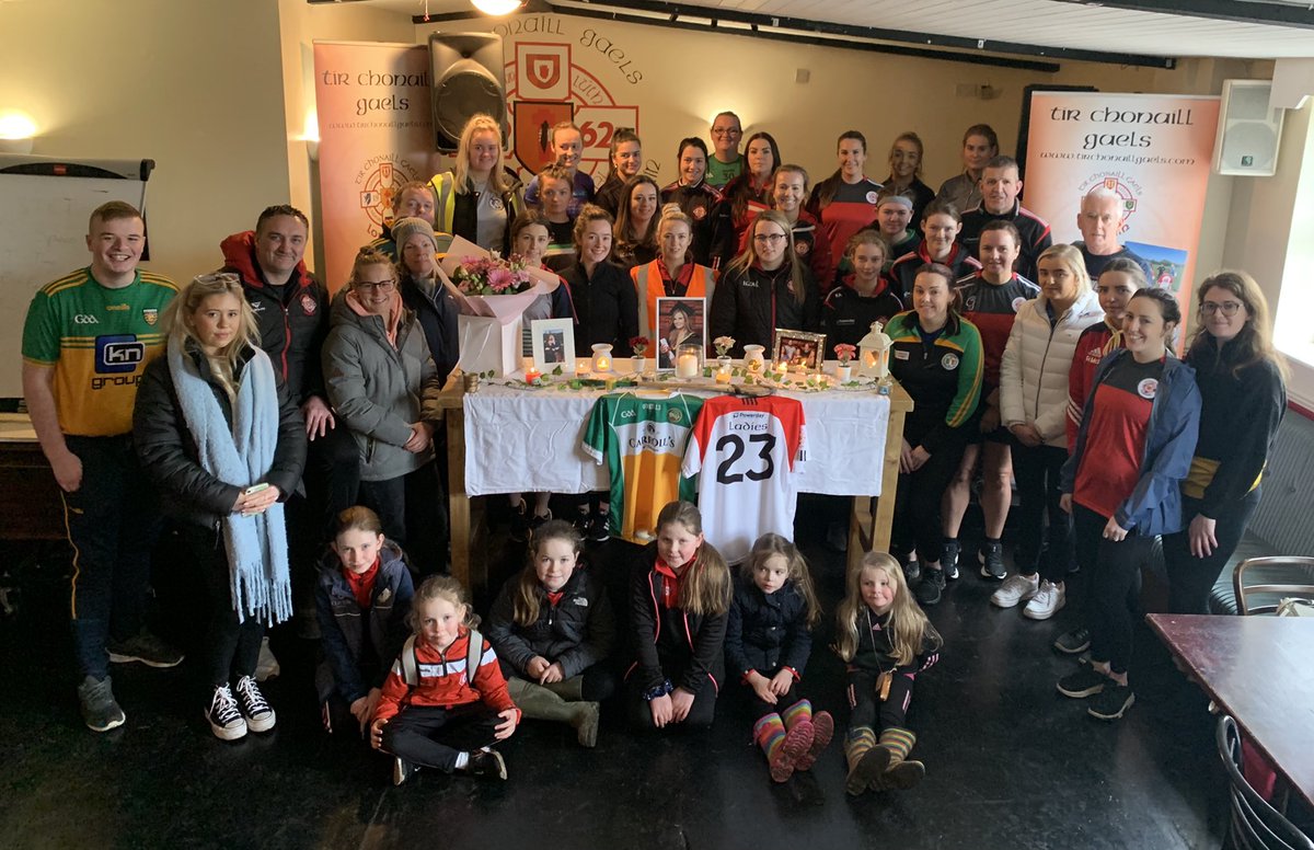 theirishworld's tweet photo. .@TirChonailGaels Ladies’ team came together in Greenford West London to complete a 5K run/walk in memory of Aisling Murphy &amp; to fundraise for @Womens_Aid @londonladiesgaa @HerSportDotIE @LondainGAA @LadiesFootball #SheWasGoingForARun https://t.co/hlKQwjSw0q