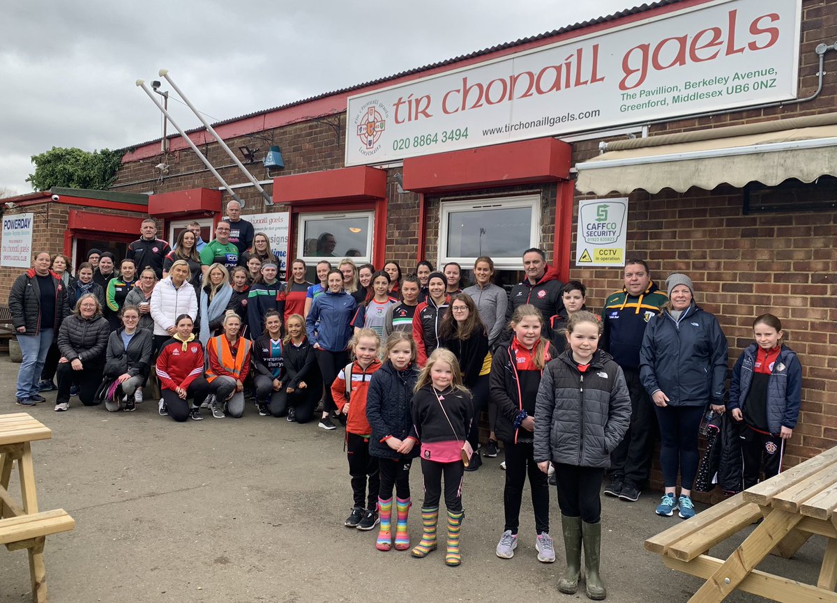 theirishworld's tweet photo. .@TirChonailGaels Ladies’ team came together in Greenford West London to complete a 5K run/walk in memory of Aisling Murphy &amp; to fundraise for @Womens_Aid @londonladiesgaa @HerSportDotIE @LondainGAA @LadiesFootball #SheWasGoingForARun https://t.co/hlKQwjSw0q
