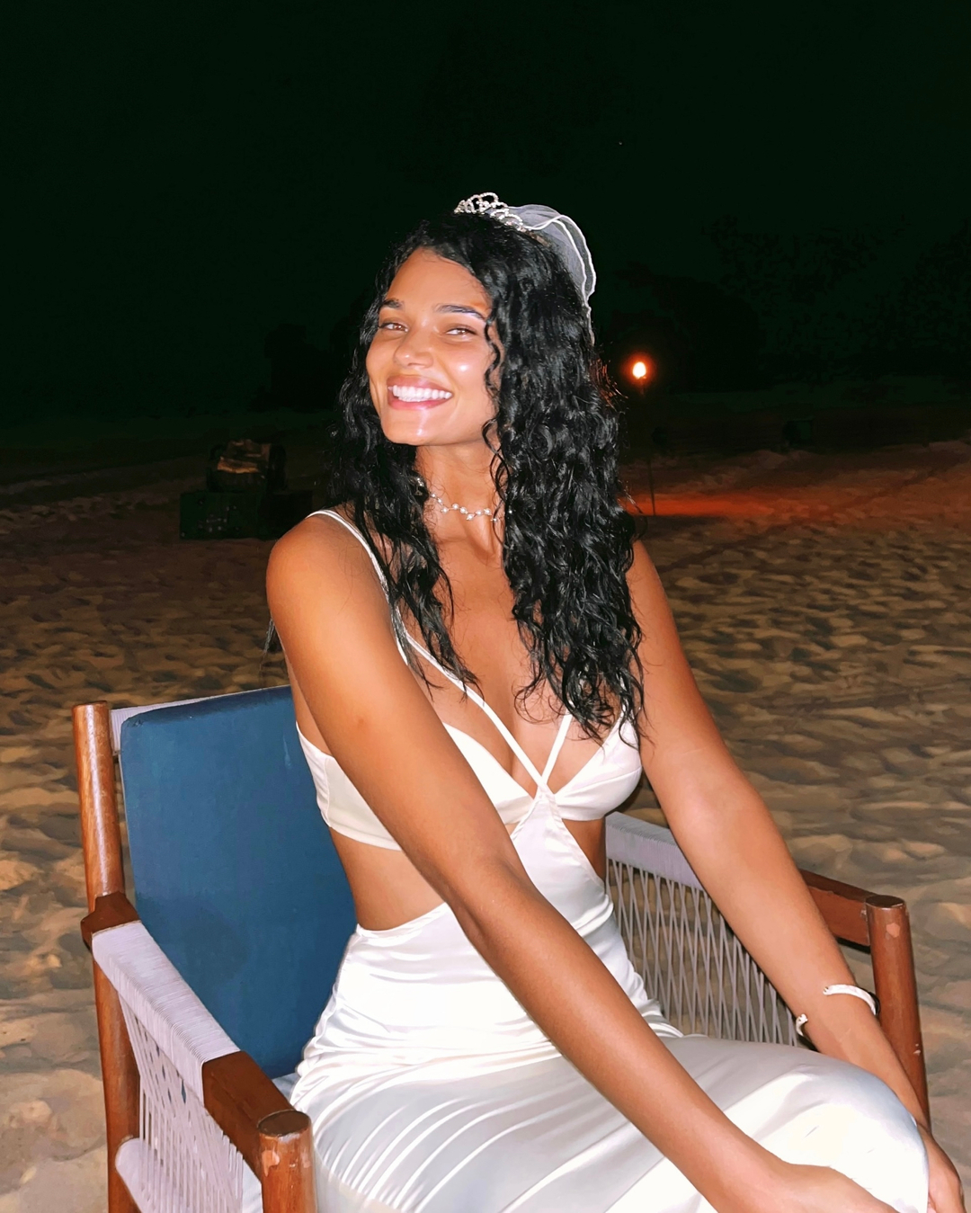 Creo que estoy enfermo telar Detectar Daniela Braga on Twitter: "Tbt when I was a bride… for the whole  week🤍👰🏻‍♀️ Wearing @revolve https://t.co/o9UUaDGdVy" / Twitter