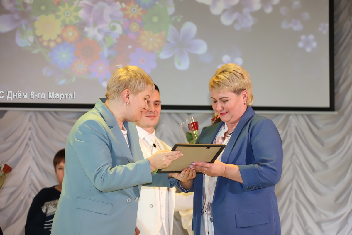 ypravkylt's tweet photo. Волжский район. Торжественное награждение с Днём 8-го Марта https://t.co/yyqxkQLiyB