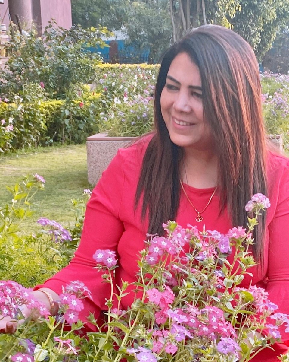 astro_puneet's tweet photo. season of fresh flowers, green grass, and sunshine…spring is in the air…let’s Welcome the Season of Renewal💕💕💕#astropuneet #newvisionvastu #Astrologer #horoscopereading https://t.co/jtjXveFZoy