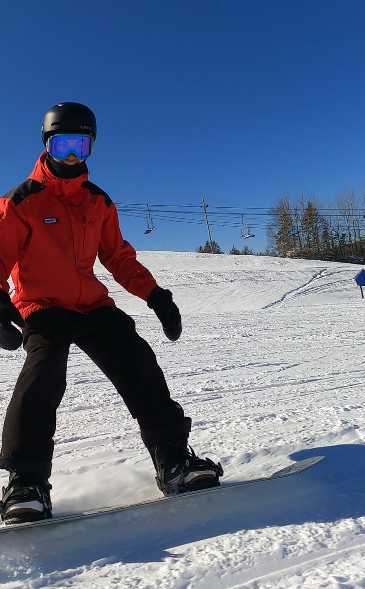 SkiPoley's tweet photo. Gorgeous day here at Poley #skipoley https://t.co/4V0qQfP0ob