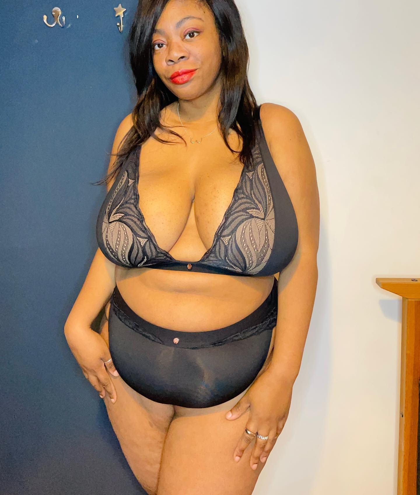 Brastop  D-K Cup Experts Since 2003 on X: Catch us, we're swooning! 😍  Brastop Babe @thecgloves wears the Scantilly Indulgence bralette set under  those killer plunge necklines and is serving body-ody-ody