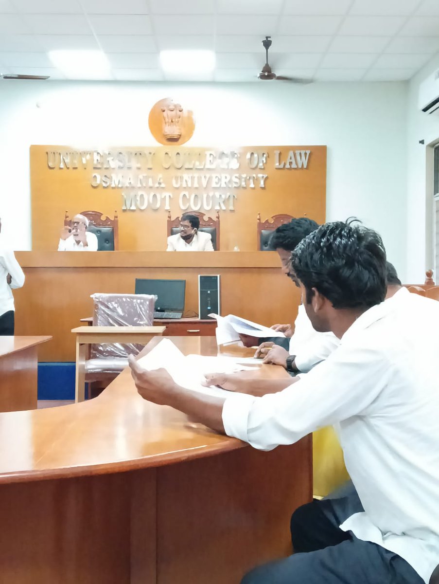 Adv_Ganesh2's tweet photo. #MOOT_COURT 
#OUCL https://t.co/KWbTwO4VW8