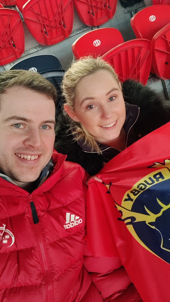fiachratuohy's tweet photo. Cmon Munster
#MUNvDRA #ThomondParkSelfie https://t.co/4uFCzgd8Ko