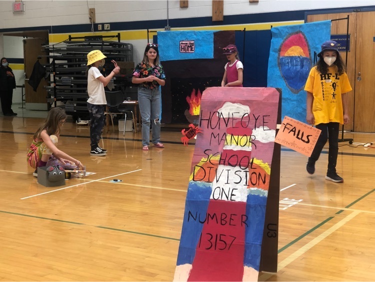 HFLManor's tweet photo. Let’s hear it for our Manor div. 1 Odyssey team! Way to “shine the light” on being creative and innovative! #hflpride #WEareHFL https://t.co/z3VO3dzC6D
