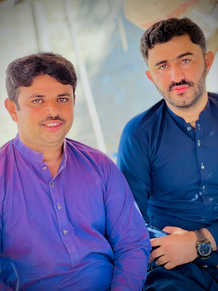Ali_Amjadk's tweet photo. کسی کا عشق کسی کا خیال تھے ہم بھی 

گیے دنوں میں بہت با کمال تھے ہم بھی https://t.co/7pr5kKRr6W