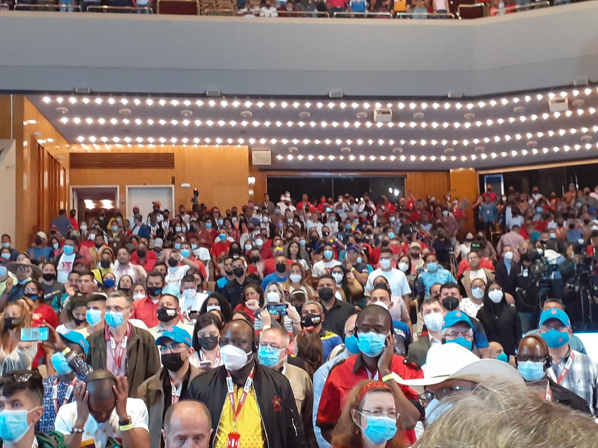 Dagober76504073's tweet photo. Un honor asistir a la sesión inicial de instalación del V Congreso del PSUV y  IV de la JPSUV. La Revolución Bolivariana y chavista sigue venciendo! https://t.co/xLDTqxp8jF