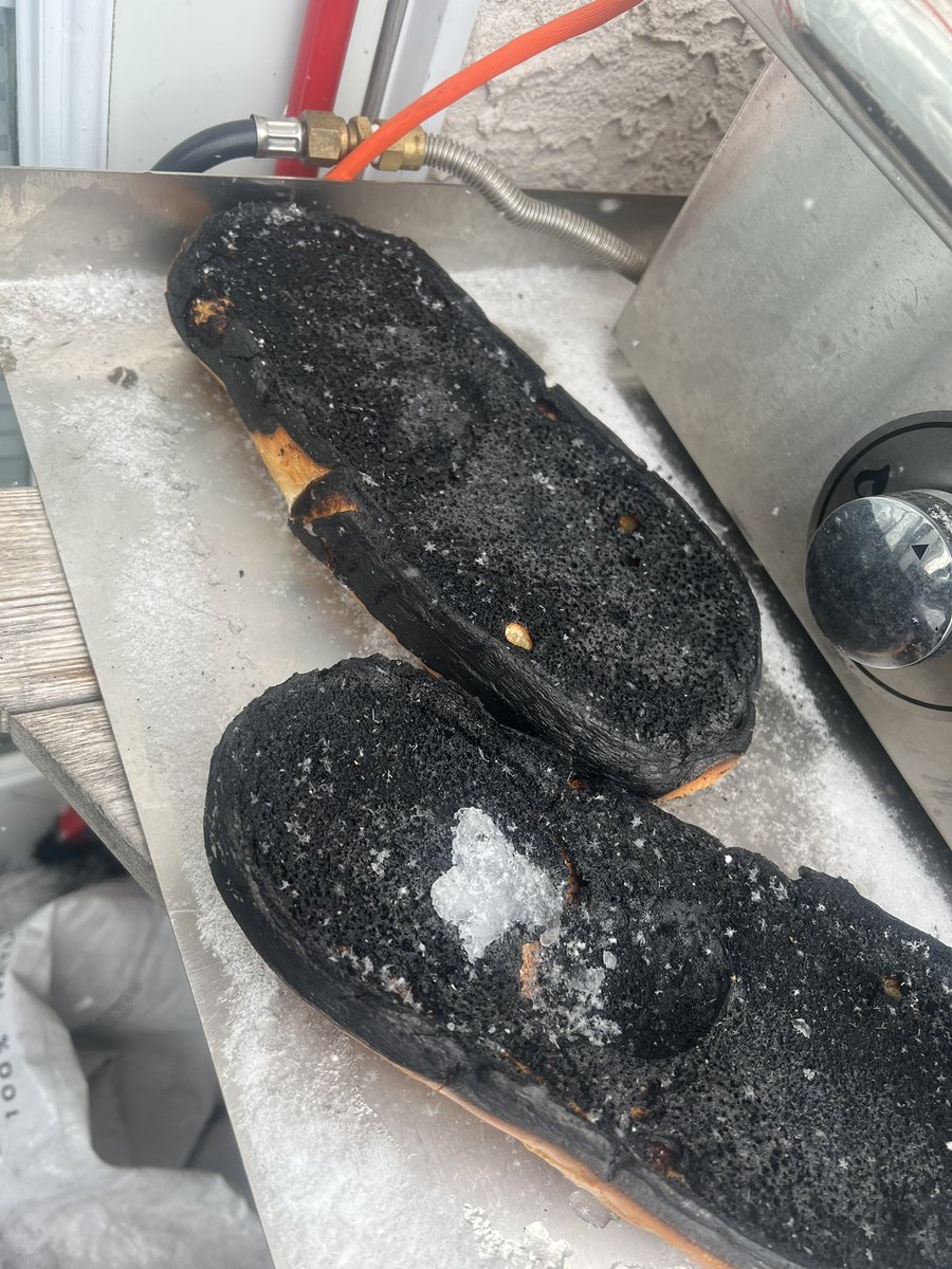Prairie_smoke's tweet photo. That’s not burnt, it’s bark!  

Bahahahahha nope, that’s 100% burnt.   Fortunately the fam wasn’t surprised and they accepted their dinner without grilled garlic toast. 

I wanna see your #bbqfails! https://t.co/KnvRRWK2S7