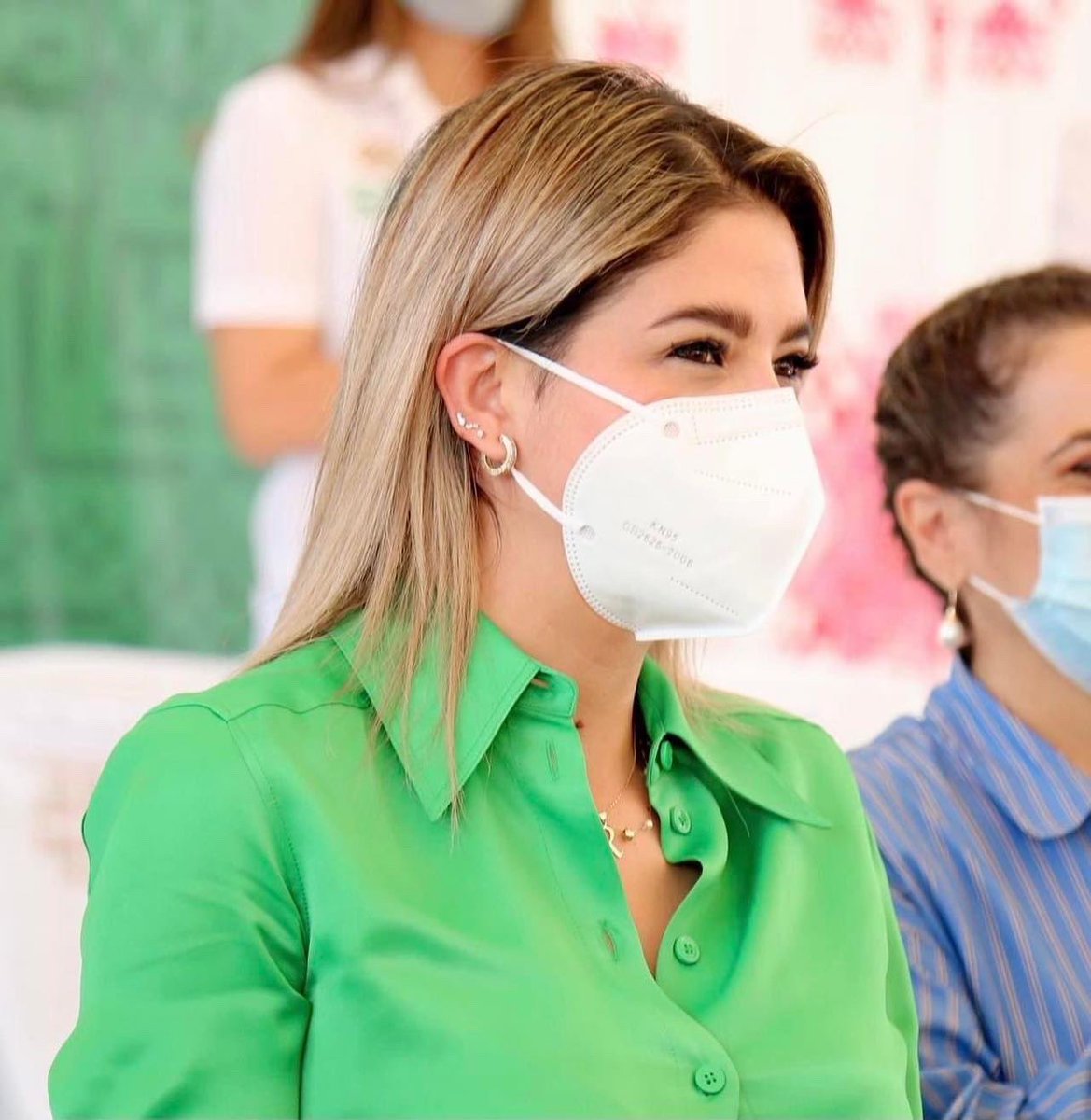 RuthGonzalezMx's tweet photo. Miles de personas fueron beneficiadas en la huasteca potosina con lentes gratuitos.
El apoyo a los sectores más vulnerables es prioridad. Gracias a la fundación #Provista ¡Gracias Tampamolón por tan bello recibimiento! 💚 #RGS https://t.co/hovwRWzpvi
