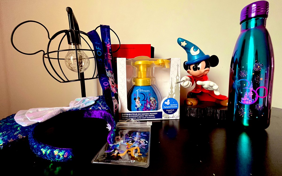 [CONCOURS] ? Les 30 ans de Disneyland Paris vous émerveillent déjà ?
Alors tenter de gagner un pousse-mousse de #DisneylandParis30 !
Il te suffit de suivre notre profil, retweeter et répondre au post avec le #DisneylandParis30 ✨